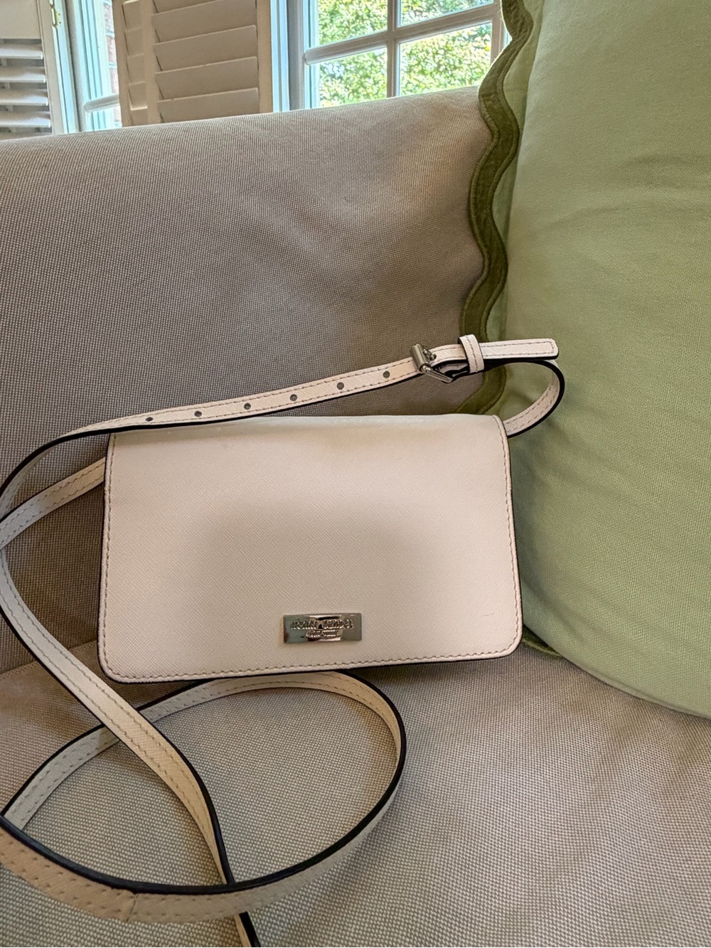 Henri Bendel White Leather Crossbody Wallet Bag